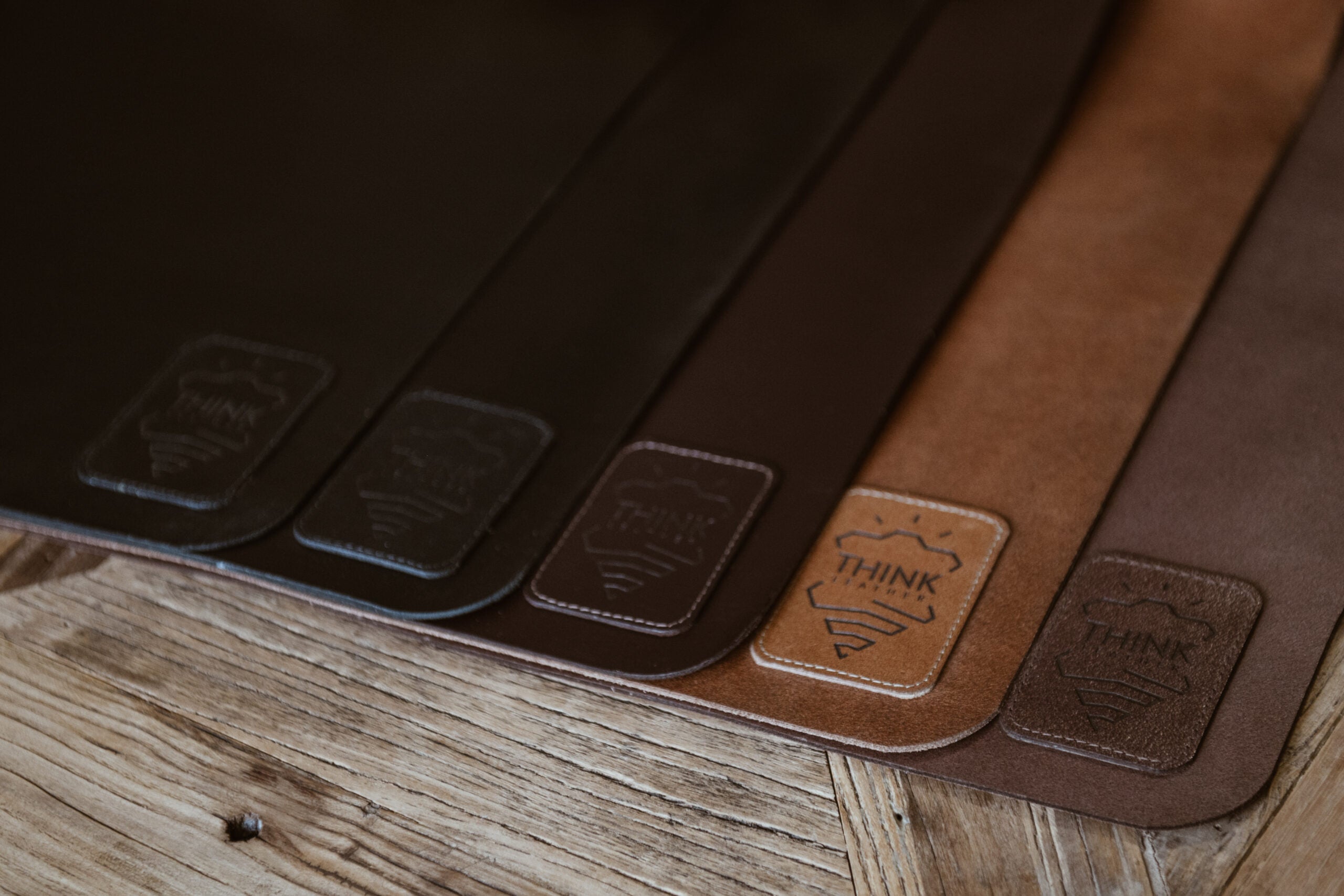 Skórzane etui na MacBook 13" Pro/Air - czarne-5
