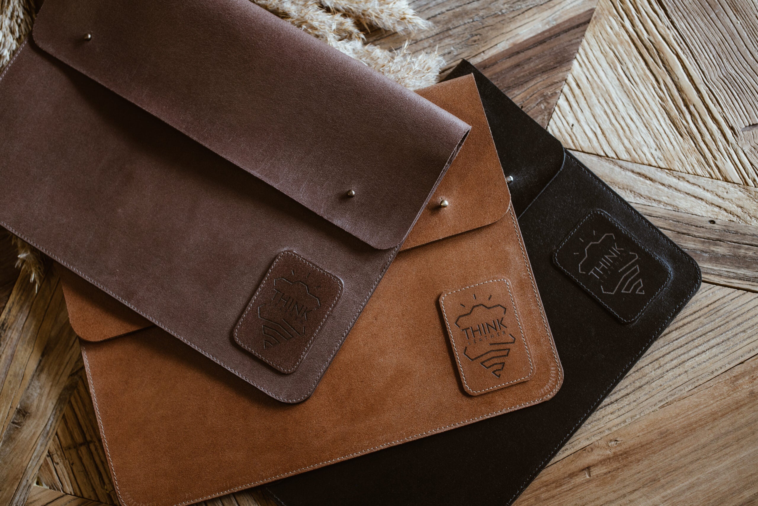 COVER MACBOOK 13" with a flap dark brown-2